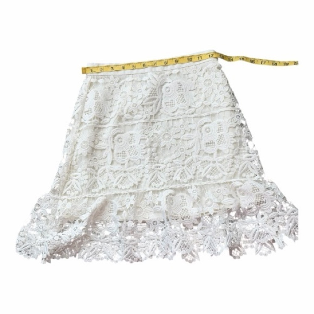 Self-Portrait White Floral Lace Mini Skirt – Guipure Lace, Zip Back - Picture 6 of 6